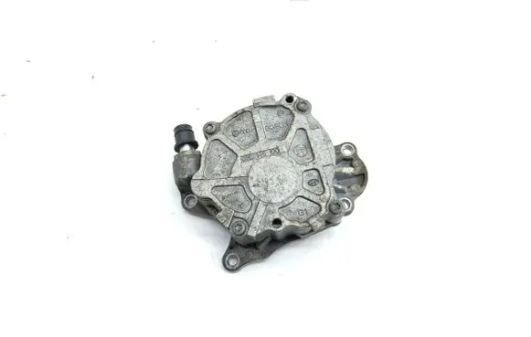 Volkswagen Caddy Vacuum pump 03l145100f