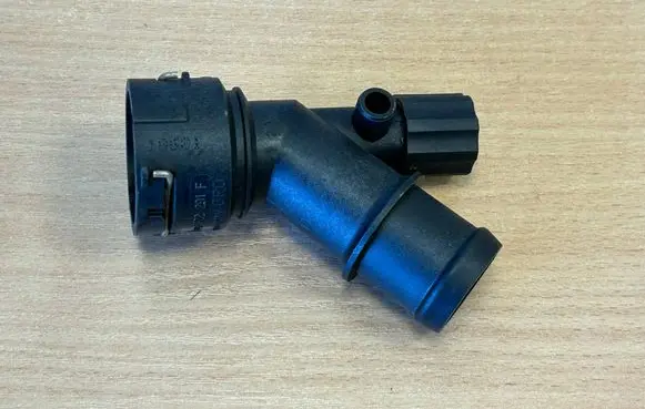 Volkswagen Golf IV Engine coolant pipe/hose 6Q0122291F