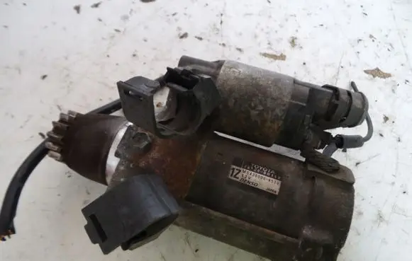 Toyota Avensis T250 Starter motor