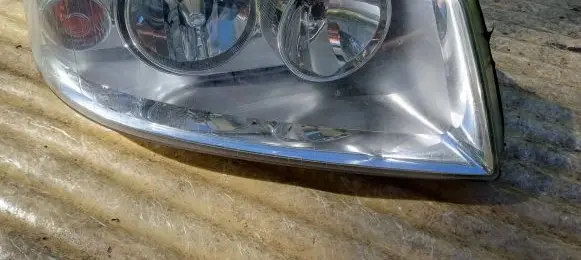 Volkswagen Multivan T5 Headlight/headlamp E412278