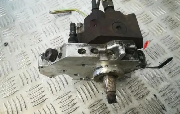 Renault Scenic II - Grand scenic II Fuel injection high pressure pump 0445010031 8200055072