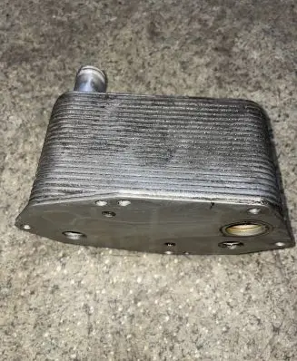 Engine oil radiator