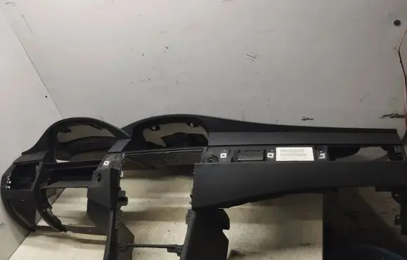 BMW 5 E60 E61 Dashboard 7034108