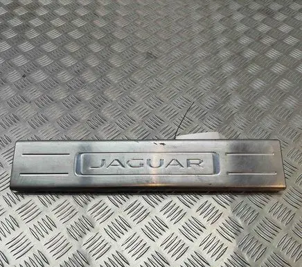 Jaguar XJ X351 (A) pillar trim AW9313201AE