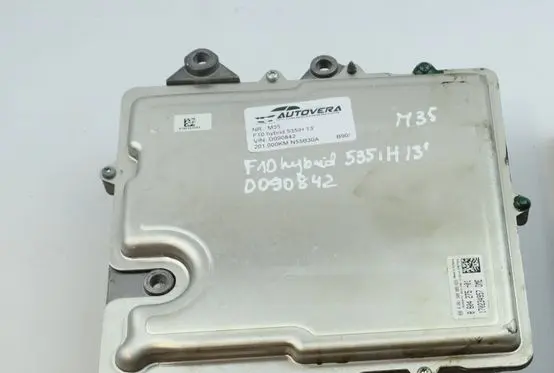 BMW 5 F10 F11 Engine control unit/module 8604275 170234957 0261S08985