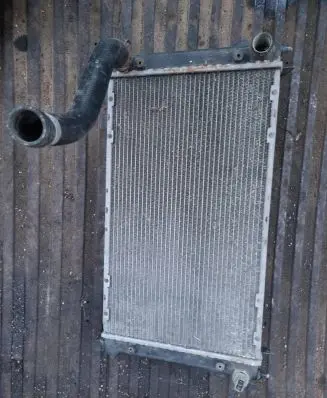 Volkswagen Golf III Coolant radiator