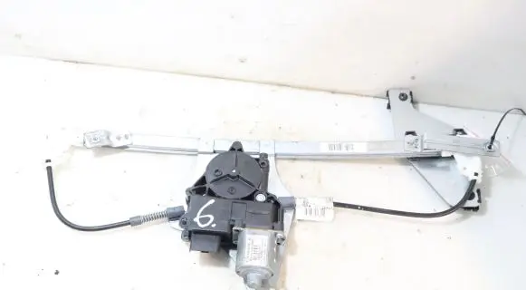 Front window lifting mechanism without motor
