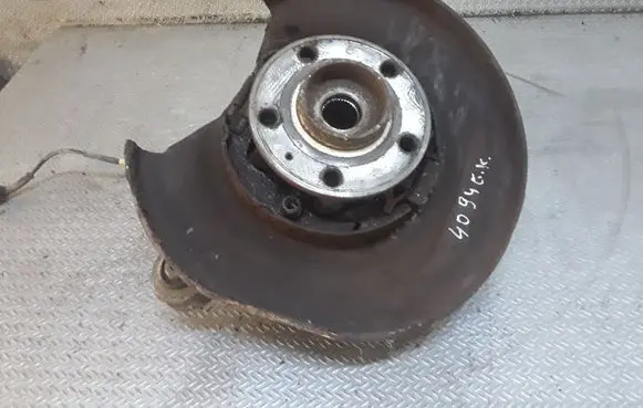 Volvo XC70 Rear wheel hub spindle/knuckle 