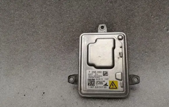 BMW 5 F10 F11 Headlight ballast module Xenon 7296090