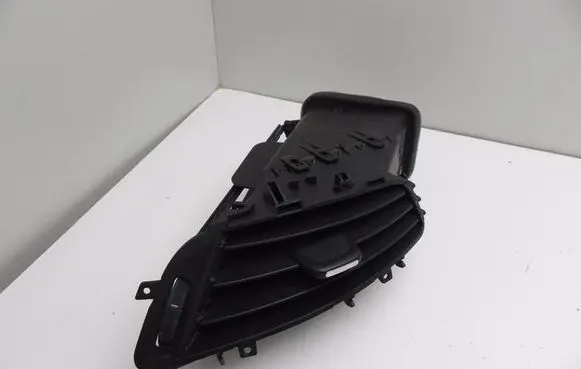 Rear air vent grill