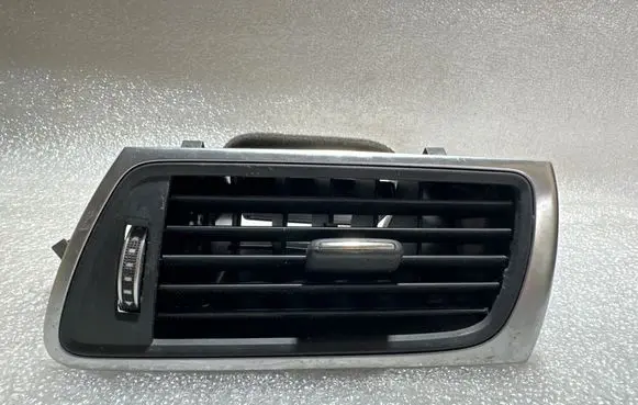 Audi A7 S7 4G Dashboard side air vent grill/cover trim 4G8820902