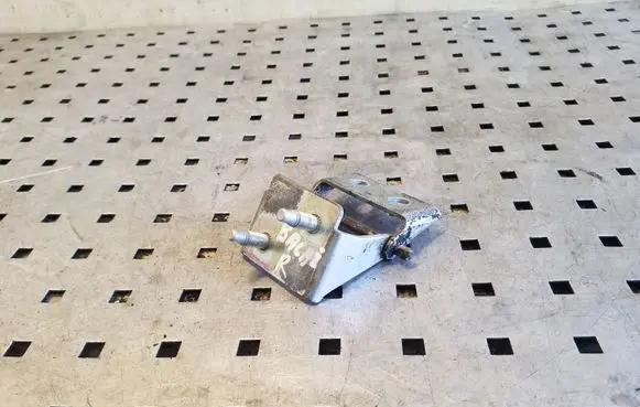 Ford Focus Tailgate/trunk/boot hinge