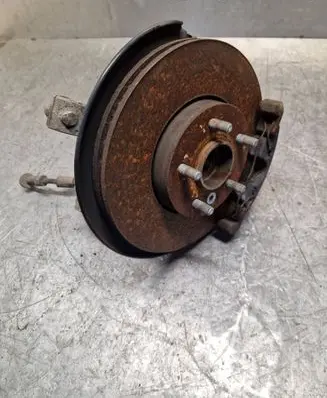 Volvo V40 Front wheel hub