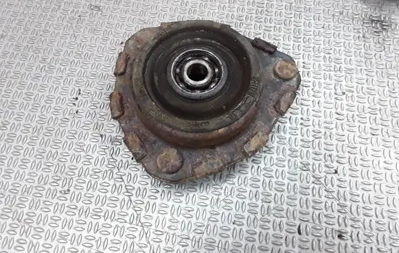 Toyota Avensis T220 Front upper strut mount 