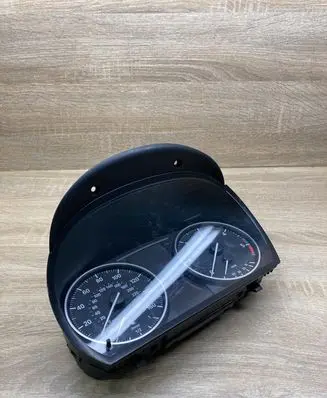 BMW 3 E90 E91 Speedometer (instrument cluster) 9187345 685221073 mph