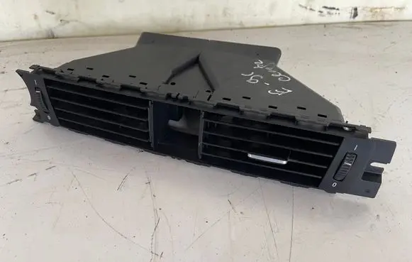 BMW 3 E90 E91 Dash center air vent grill 130458903 64229 14482110
