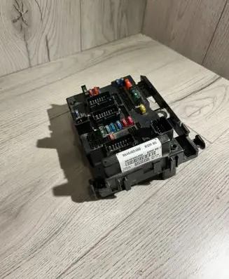 Peugeot 307 Fuse module 9646405480 24962021 BSMB5