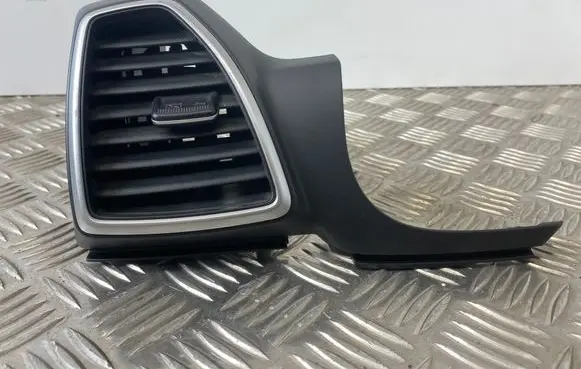 Hyundai Tucson TL Dashboard side air vent grill/cover trim