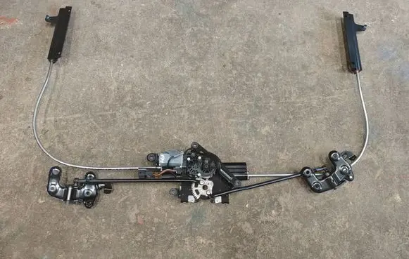 BMW 3 E92 E93 Convertible roof main ram cylinder 7183321 10001114 712003716