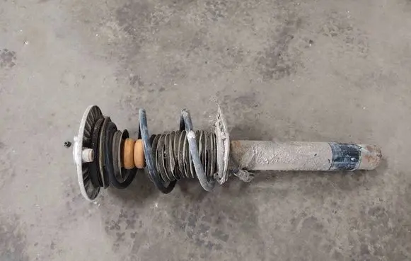 BMW 3 F30 F35 F31 Front shock absorber with coil spring 