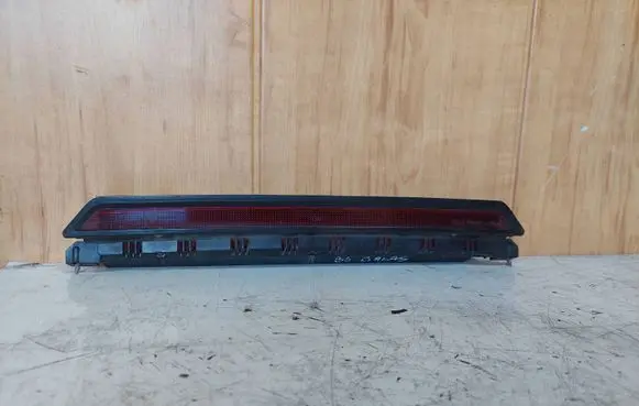 Volkswagen PASSAT B5 Third/center stoplight 3b9945097