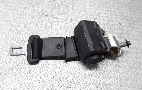 Middle seatbelt (rear)