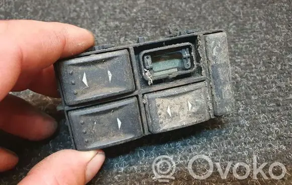 Ford Mondeo Mk III Electric window control switch 03163451 1S7T14A132BD