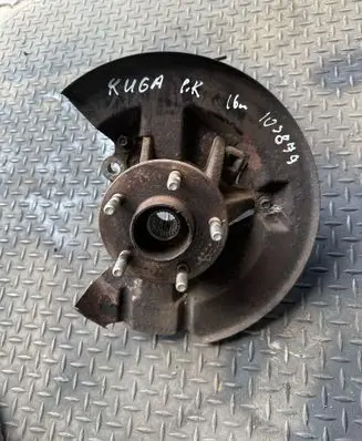 Ford Kuga II Front wheel hub DV61-3K171-CAA