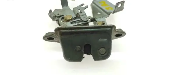 Subaru Outback Loading door lock 