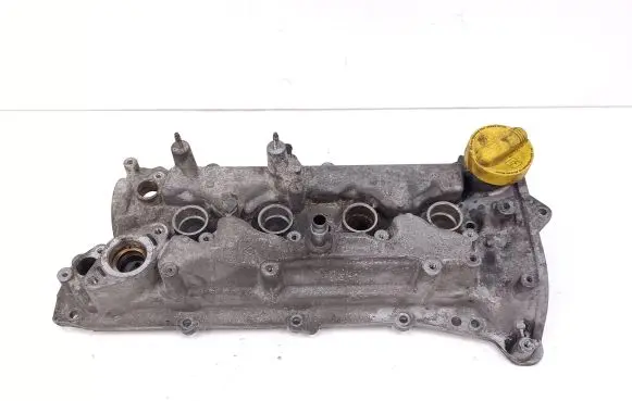 Nissan Juke I F15 Rocker cam cover 132653841R 118322415R