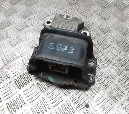 Peugeot 308 Engine mount bracket 9636270080