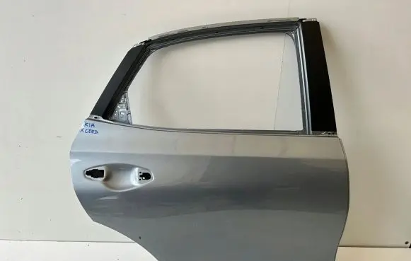 KIA Xceed Rear door