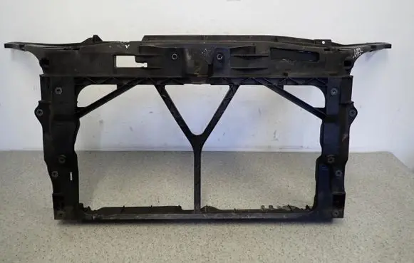 Mazda 3 I Front bodywork piece 