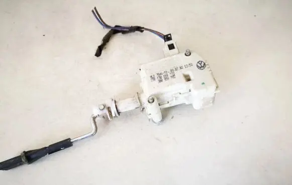 Volkswagen Touran I Central locking motor 1t0810773 3b0959782