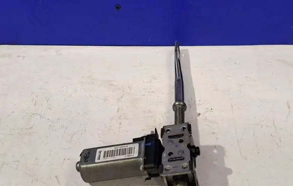 Jaguar XJ X351 Seat adjustment motor 984685106