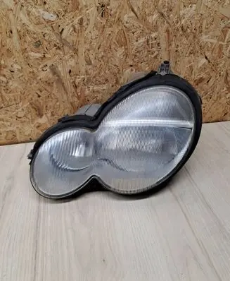 Mercedes-Benz C W203 Headlight/headlamp 15084500