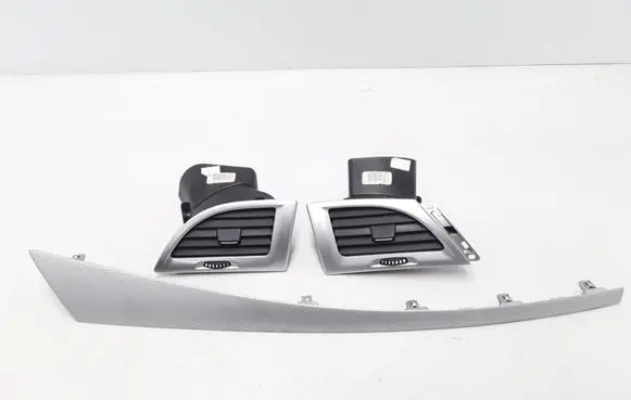Renault Megane III Panel trim 684120008R