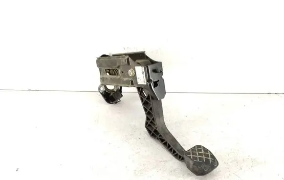 Volkswagen Golf IV Clutch pedal 1J1721059BJ
