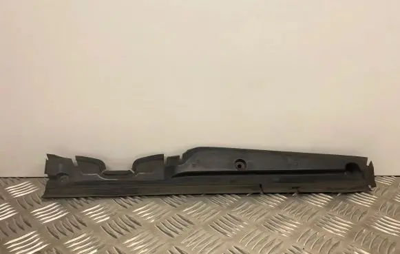 Audi A6 Allroad C7 Intercooler air guide/duct channel 4G0121292E