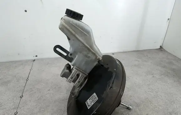Opel Corsa E Brake booster 39078521