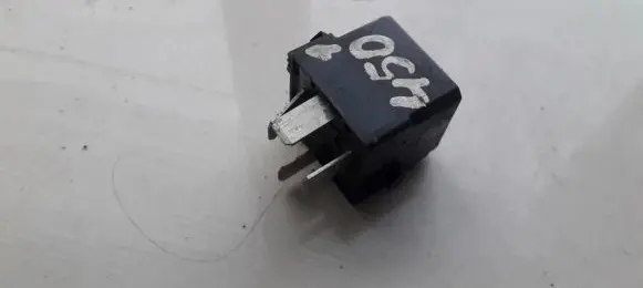 Mercedes-Benz A W168 Other relay A0025421319 4RA00779100