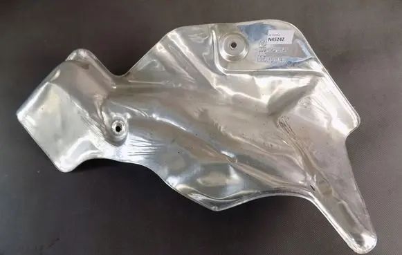 Volkswagen Phaeton Exhaust heat shield 3D0825662F