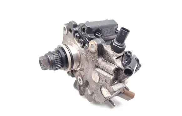 Mercedes-Benz B W246 W242 Fuel injection high pressure pump A6510702601 28447439