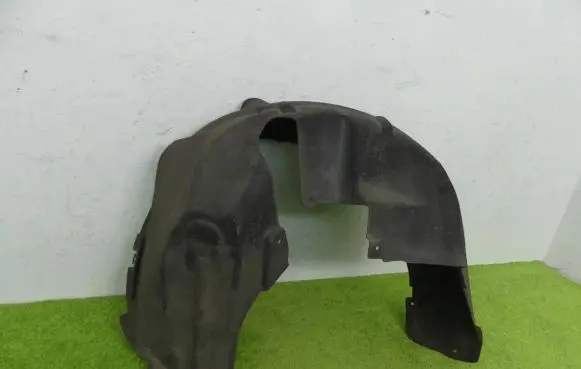 Suzuki SX4 S-Cross Rear arch 72821-61M00