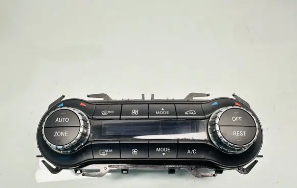 Mercedes-Benz A W176 Climate control unit A2469008415 5HB010448