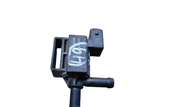 Volvo S60 Turbo solenoid valve 72251702