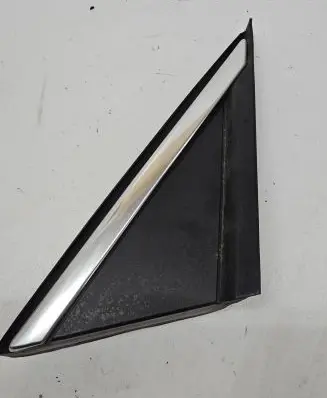 Opel Astra K Fender end trim 39041996