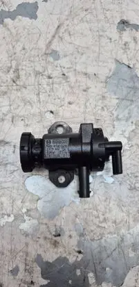 BMW 5 E60 E61 Turbo solenoid valve 0928402152