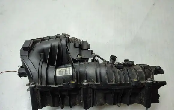 BMW 1 E81 E87 Intake manifold 7798885