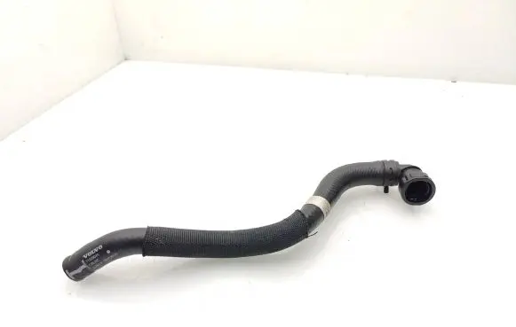 Volvo V60 Engine coolant pipe/hose 31329045
